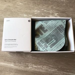 BNIB Lululemon Carry Onwards Mat - Manifesto
